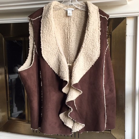 Kim Rogers Jackets & Blazers - Kim Rogers faux suede Sherpa vest Sz 3x Plus